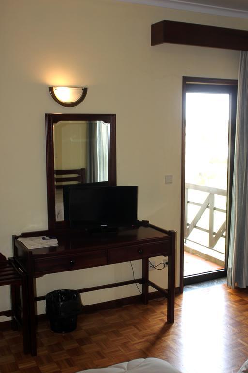 Hotel Dom Leal วาลองโก ภายนอก รูปภาพ