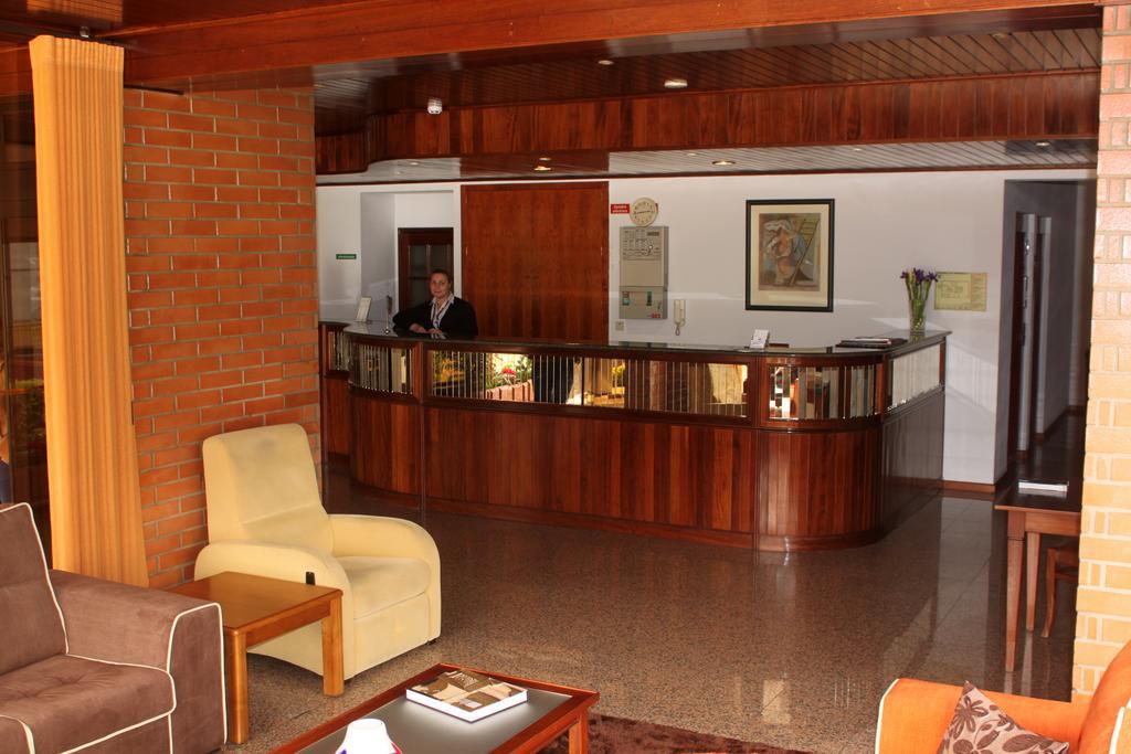 Hotel Dom Leal วาลองโก ภายนอก รูปภาพ