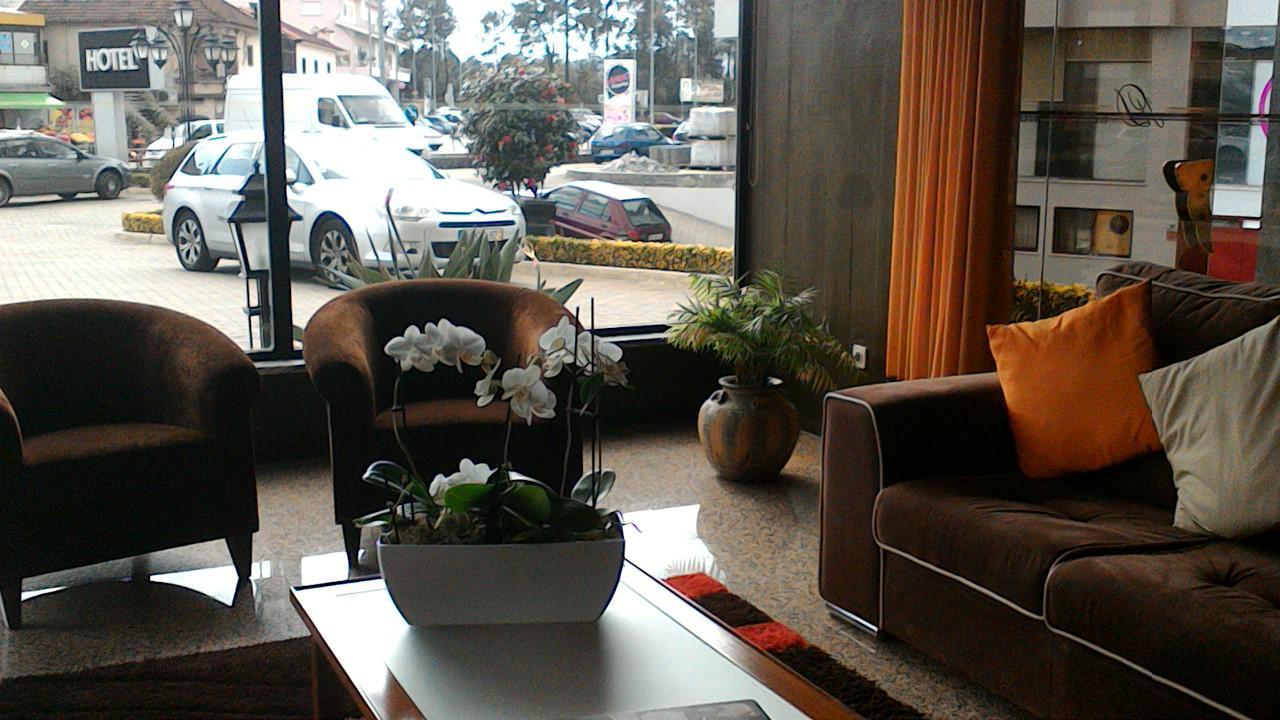Hotel Dom Leal วาลองโก ภายนอก รูปภาพ
